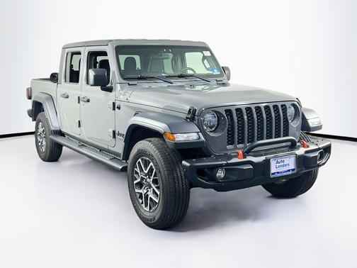 Sting-Gray Clearcoat 2020 Jeep Gladiator Sport S