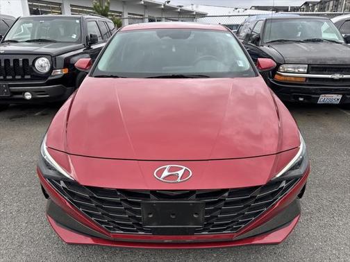 2022 Hyundai ELANTRA SEL