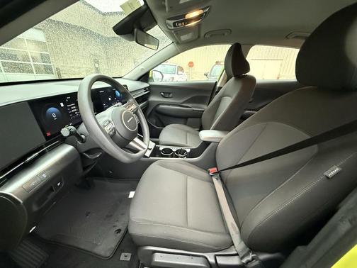 2025 Hyundai KONA EV SE