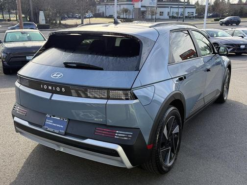 2025 Hyundai IONIQ 5 SEL