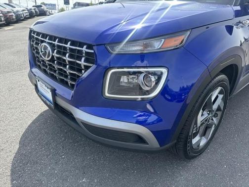 2022 Hyundai VENUE Limited