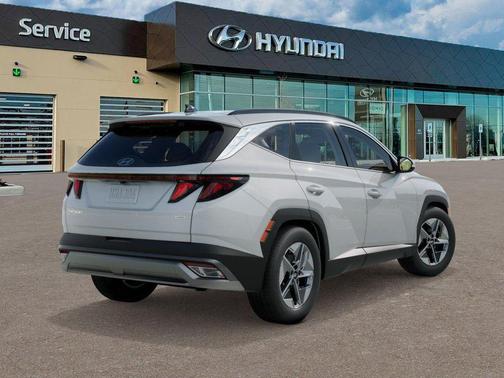 White Pearl 2026 Hyundai TUCSON SEL