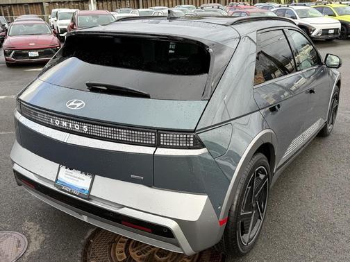 2025 Hyundai IONIQ 5 Limited