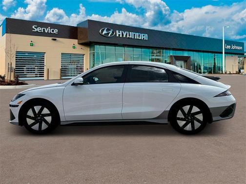 2025 Hyundai IONIQ 6 SE