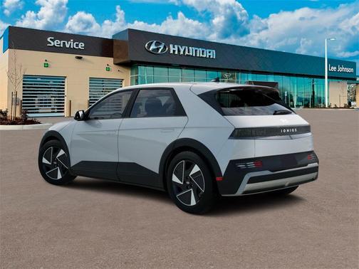 2026 Hyundai IONIQ 5 SE Standard Range