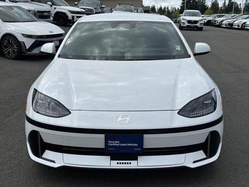2024 Hyundai IONIQ 6 SE Standard Range