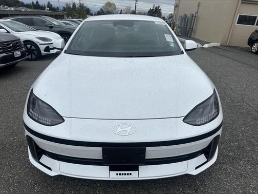 2024 Hyundai IONIQ 6 SE
