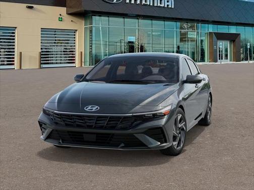 2025 Hyundai ELANTRA SEL