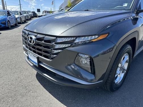 2022 Hyundai TUCSON SE