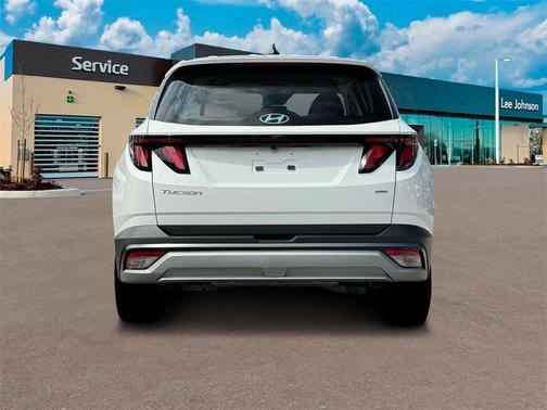 2025 Hyundai TUCSON SE