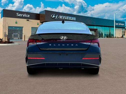 2025 Hyundai ELANTRA Sport