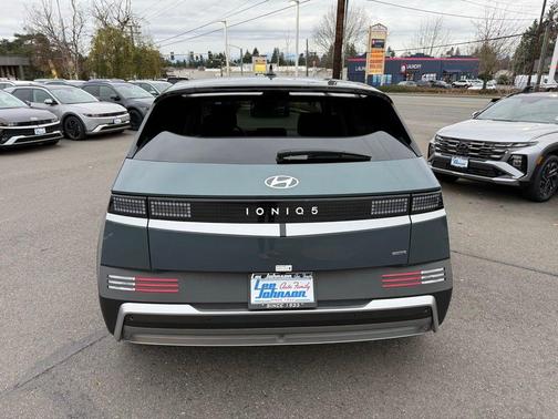 2025 Hyundai IONIQ 5 SE
