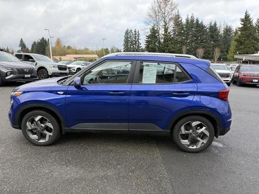 2024 Hyundai VENUE SEL