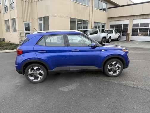 2024 Hyundai VENUE SEL