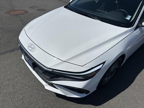 2024 Hyundai ELANTRA HEV Blue