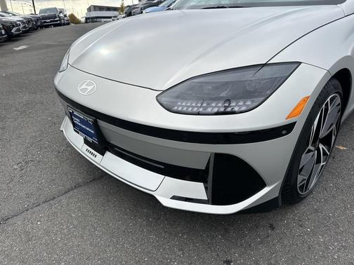 2025 Hyundai IONIQ 6 Limited