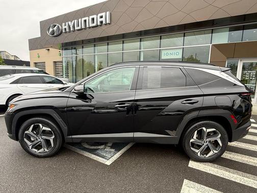 Phantom Black 2022 Hyundai TUCSON Hybrid Limited