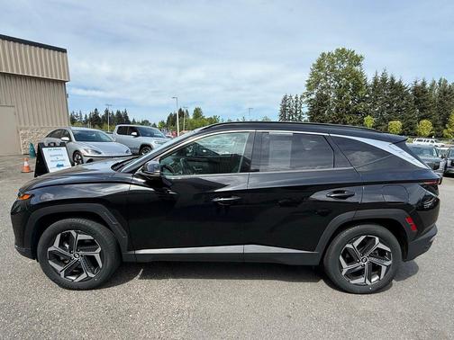 Phantom Black 2022 Hyundai TUCSON Hybrid Limited