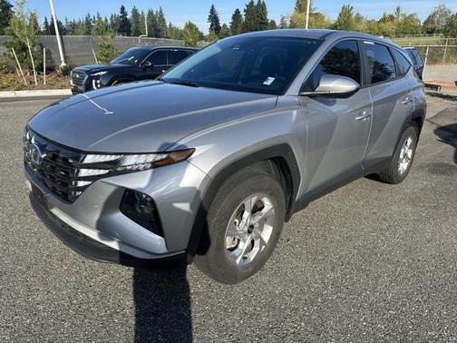 2023 Hyundai TUCSON SE