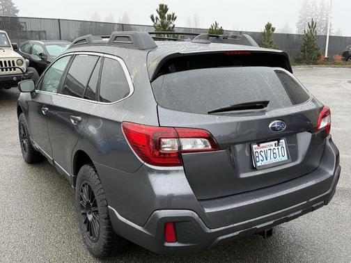 2018 Subaru Outback 2.5i Premium
