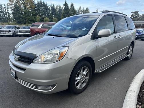 2004 Toyota Sienna XLE