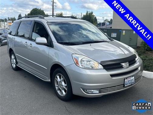 2004 Toyota Sienna XLE