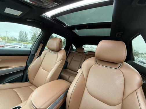 2024 Genesis GV70 2.5T