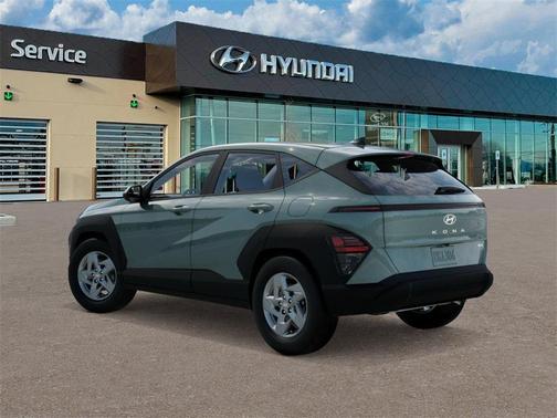 2026 Hyundai KONA SE