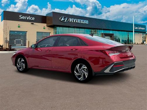 2025 Hyundai ELANTRA Sport
