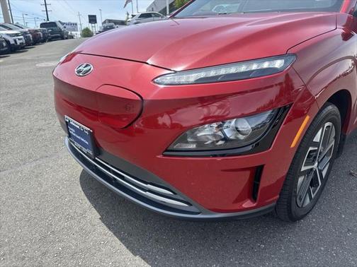 2022 Hyundai KONA EV SEL