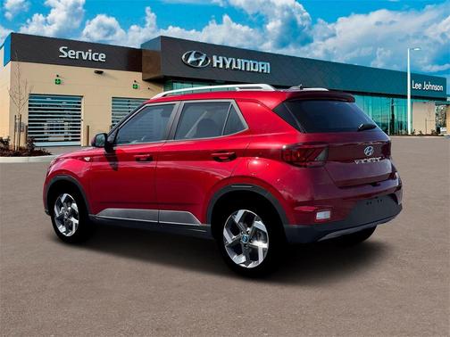 2026 Hyundai VENUE SEL