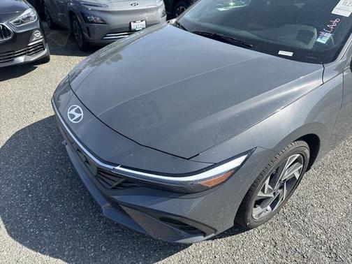 2025 Hyundai ELANTRA Sport