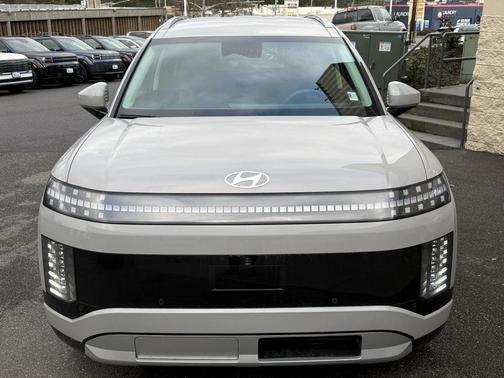 2026 Hyundai IONIQ 9 SEL