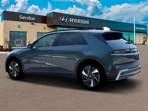 2025 Hyundai IONIQ 5 SEL