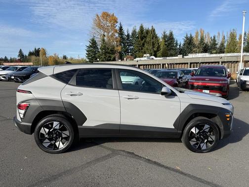 2025 Hyundai KONA SEL Convenience