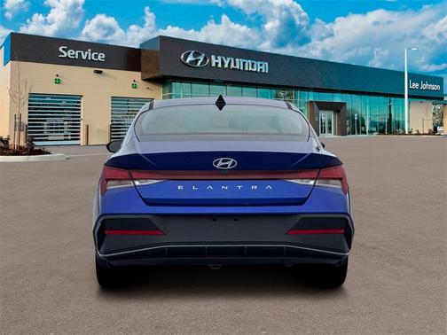 2026 Hyundai ELANTRA SE