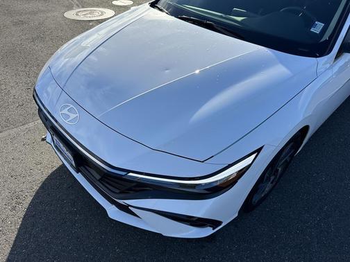 2025 Hyundai ELANTRA SEL