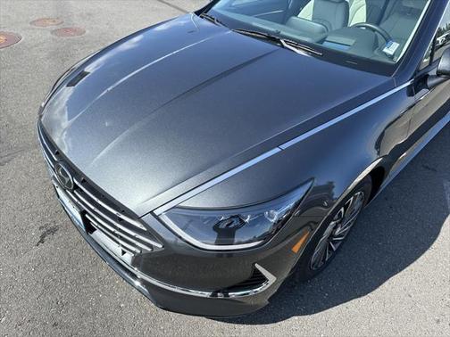 2023 Hyundai SONATA Hybrid Limited