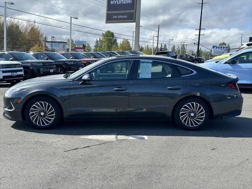2023 Hyundai SONATA Hybrid Limited