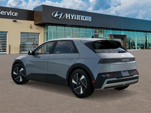 2026 Hyundai IONIQ 5 SE