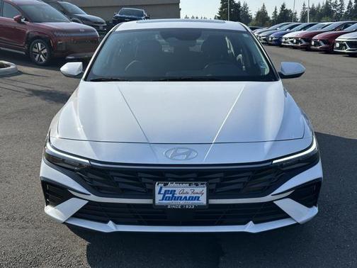 2025 Hyundai ELANTRA SEL