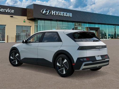 2026 Hyundai IONIQ 5 SE Standard Range