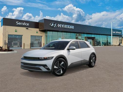 2026 Hyundai IONIQ 5 SE Standard Range