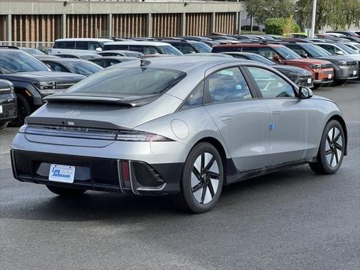 2025 Hyundai IONIQ 6 SE
