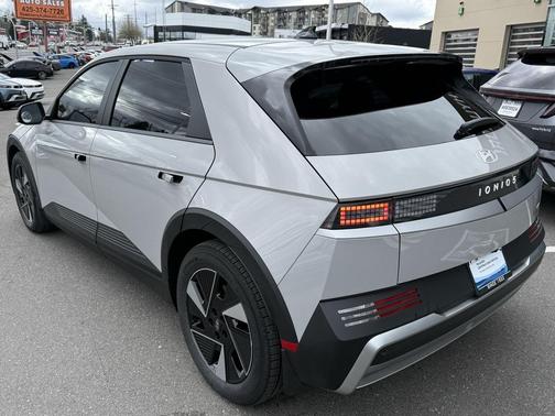 2026 Hyundai IONIQ 5 SEL