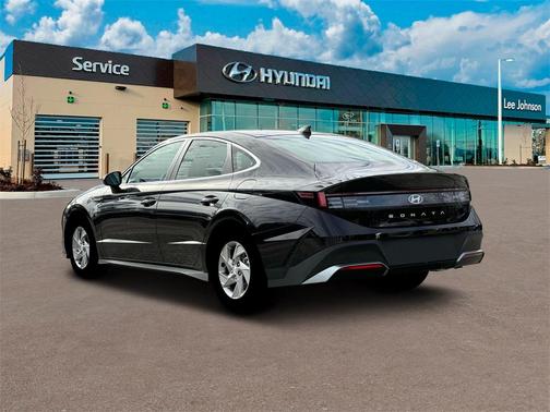 2025 Hyundai SONATA SE
