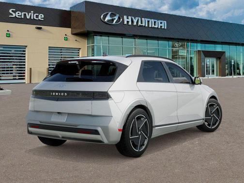 Atlas White 2026 Hyundai IONIQ 5 Limited