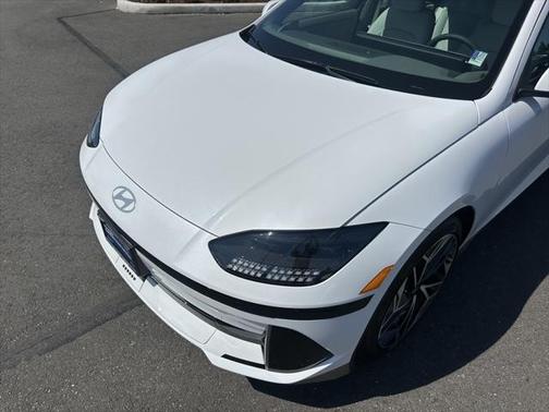 2024 Hyundai IONIQ 6 SEL