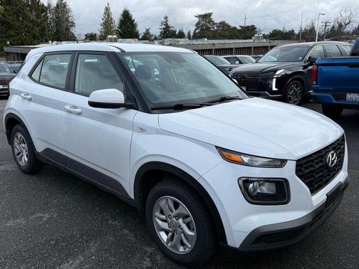 2023 Hyundai VENUE SE
