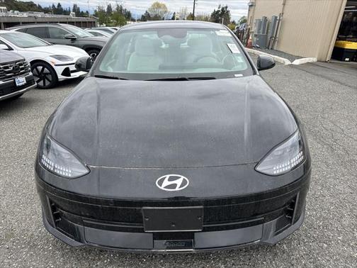 2025 Hyundai IONIQ 6 SE